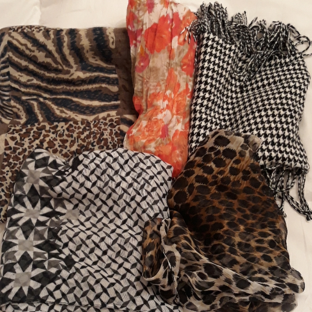 Bundle of 5 print scarves